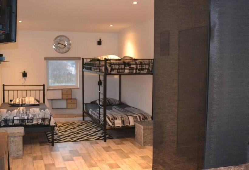 بنسيون A La Fontaine Fleurie