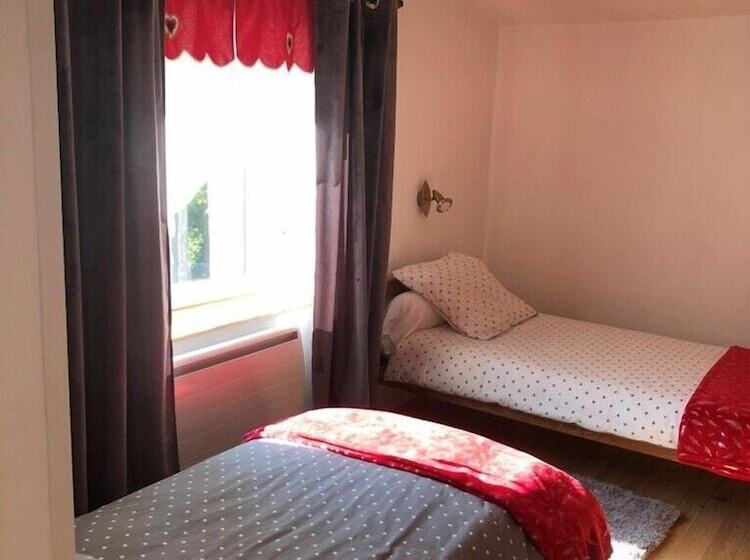 بنسيون A La Fontaine Fleurie