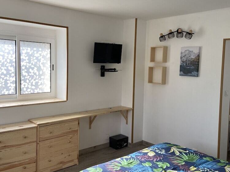 بنسيون A La Fontaine Fleurie