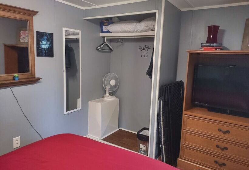 بنسيون Clean, Cozy Home W Kitchen Near I 24 Pet Friendly