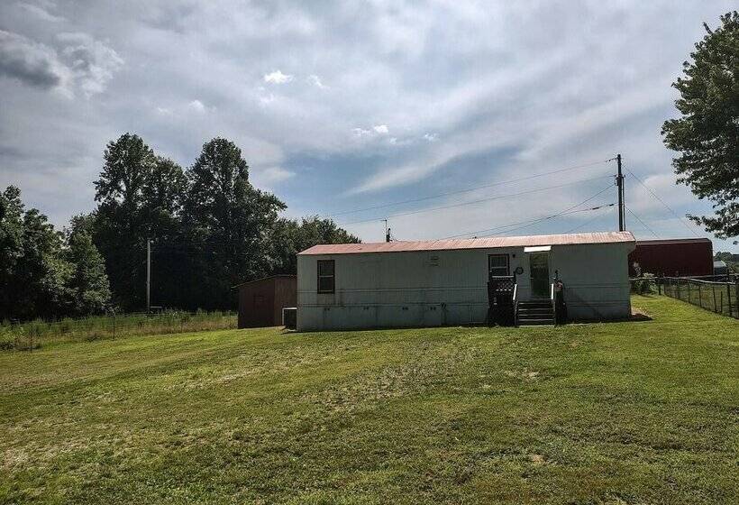 بنسيون Clean, Cozy Home W Kitchen Near I 24 Pet Friendly