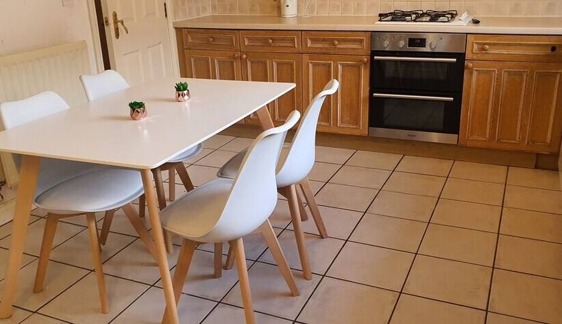 膳宿费 Luxury King House