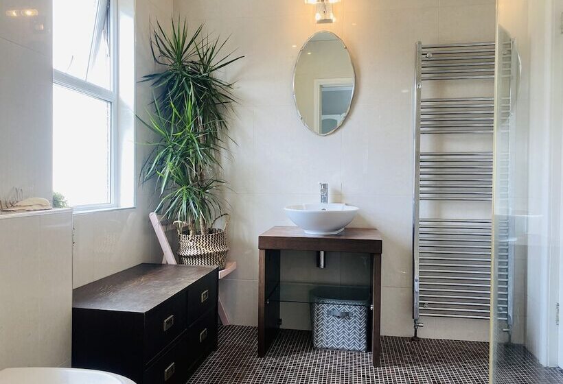 Пансион Loughview