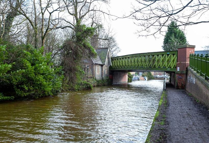 פנסיון Pillo Rooms   Cosy 2 Bed House In Eccles