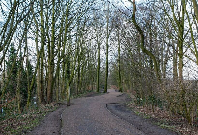 פנסיון Pillo Rooms   Cosy 2 Bed House In Eccles