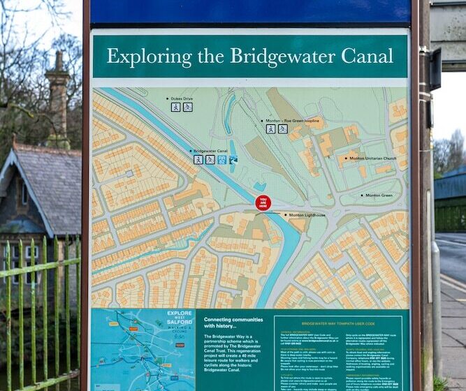 פנסיון Pillo Rooms   Cosy 2 Bed House In Eccles