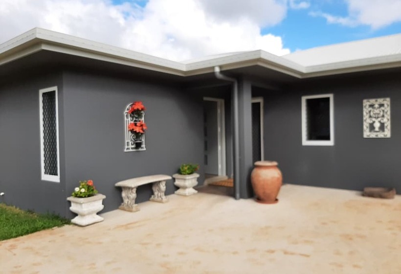 بنسيون Room In Guest Room   Cozy Room With Separate Entrance And Ensuit Bathroom