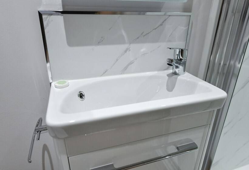 膳宿费 Rooms At Rolleston