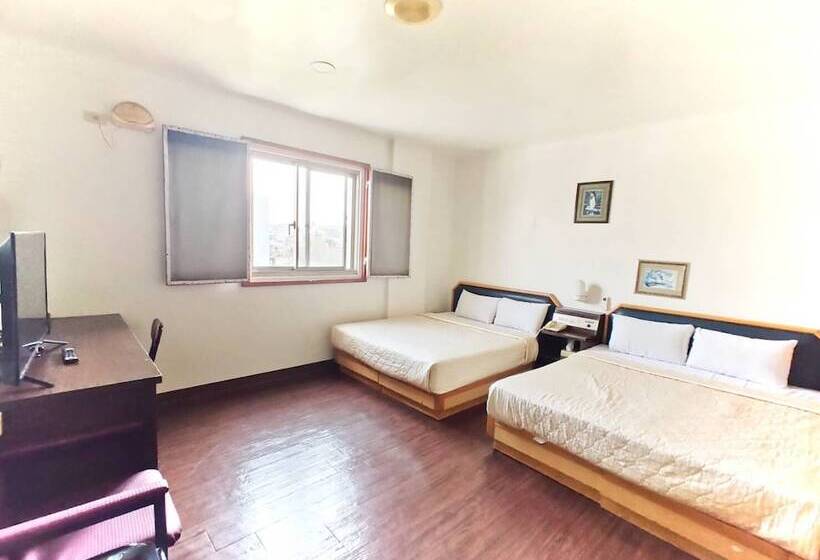 پانسیون Royal Business