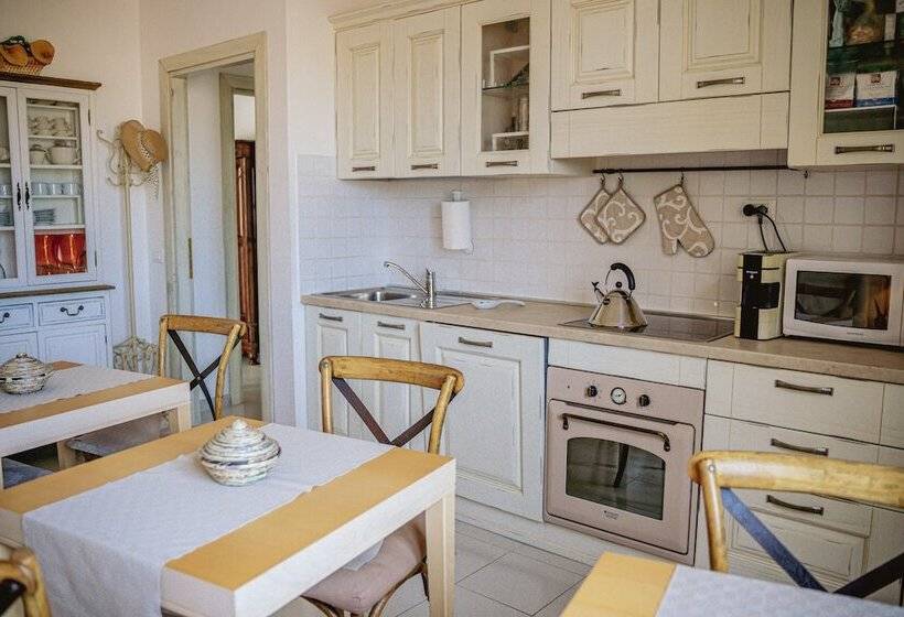 پانسیون S Ard Guest House Sassari