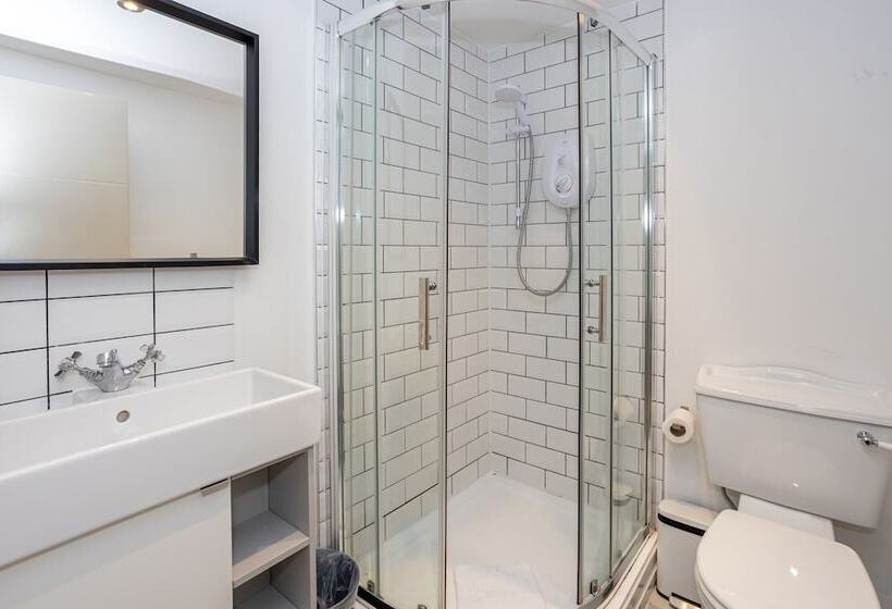 Pillo Rooms Serviced Apartments Salford