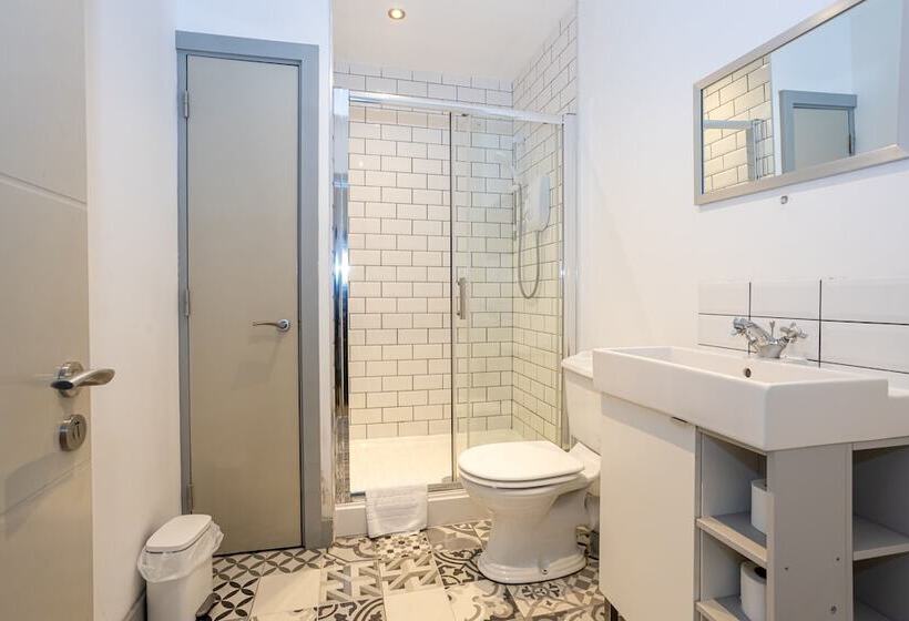 Pillo Rooms Serviced Apartments Salford