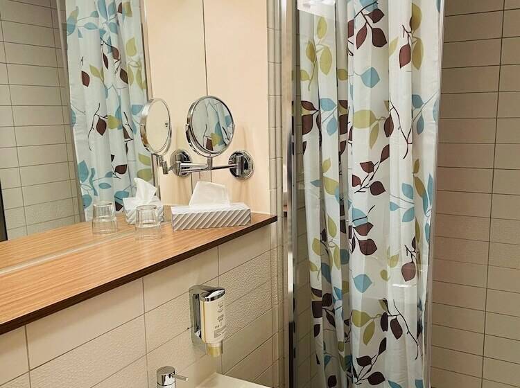 Point Hotel Apartments & Rooms