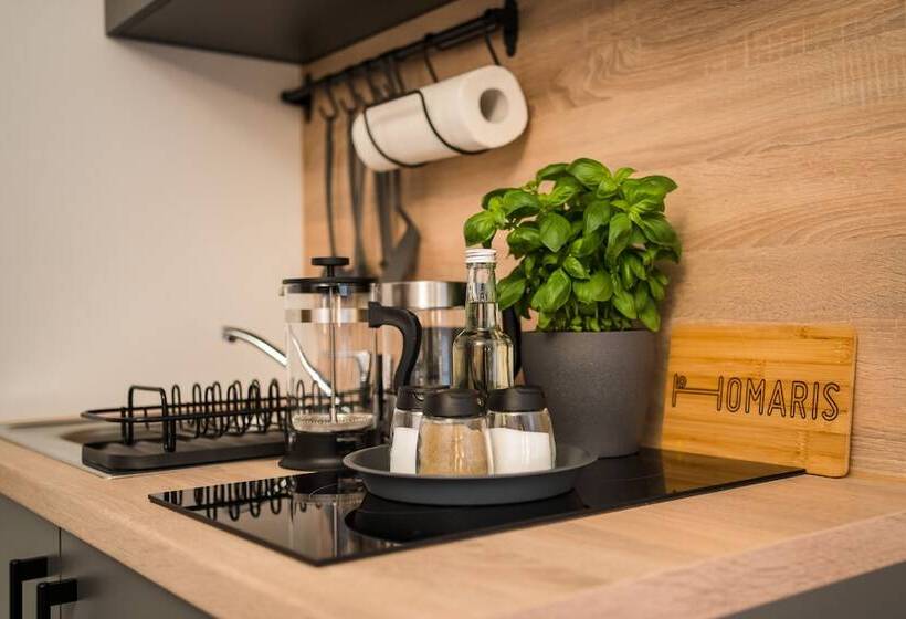 Point Hotel Apartments & Rooms