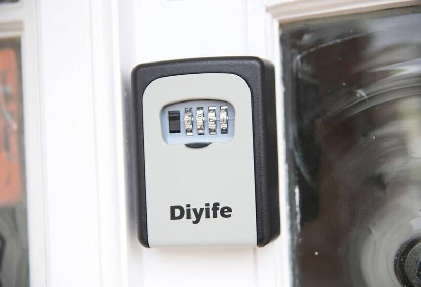 إقامة Deluxe 4 Bed House Close2 Wembley Stadium