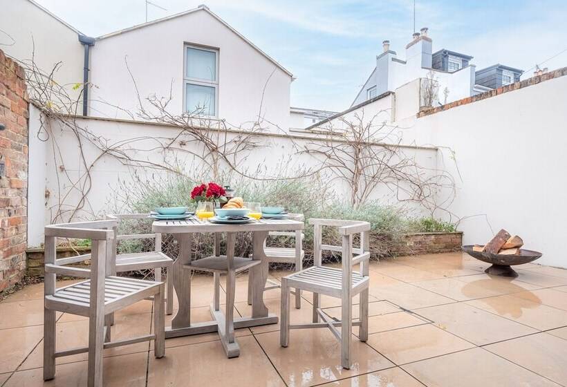 דירת נופש Luxury 2 Bed House In Cheltenham