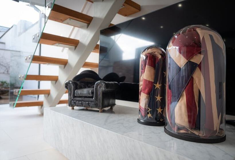 דירת נופש Luxury 2 Bed House In Cheltenham