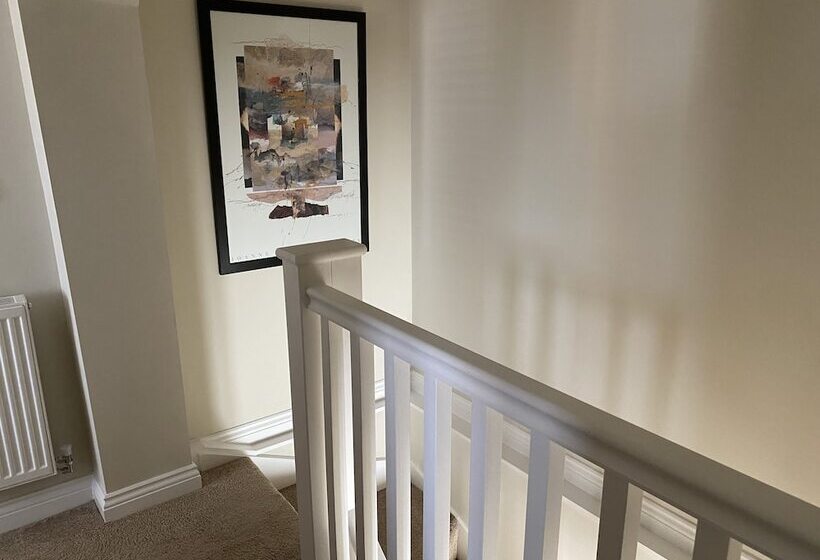 住所 Modern 2 Bed House And Parking Tibshelf Derbyshire