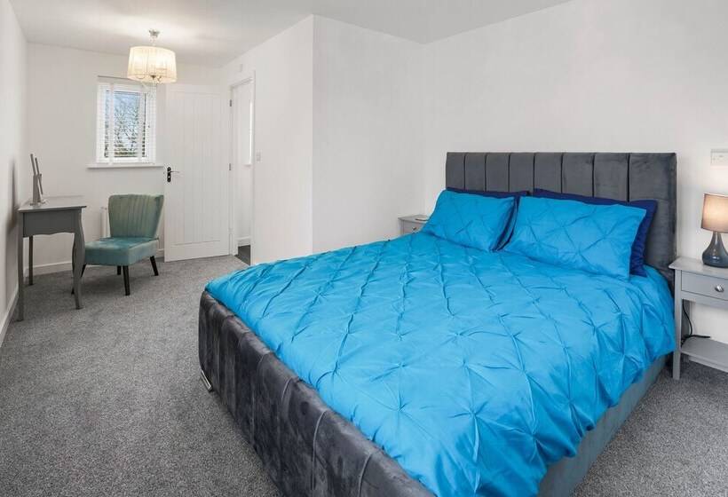 住所  New Luxury 3 Bed House In Oulton Broad Lowestoft