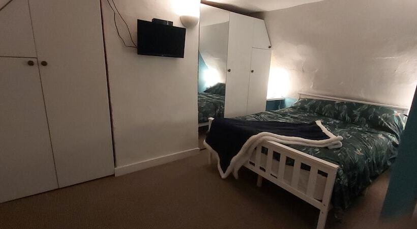 住所  Stylish Townhouse In Bury St Edmunds Centre