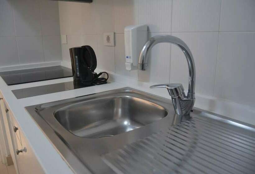 Residencial La Quinta Park Suites