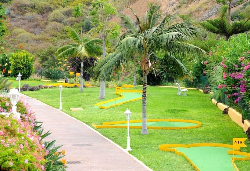 Residencial La Quinta Park Suites