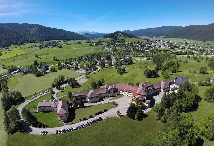 Курорт L Escandille Village Vacances