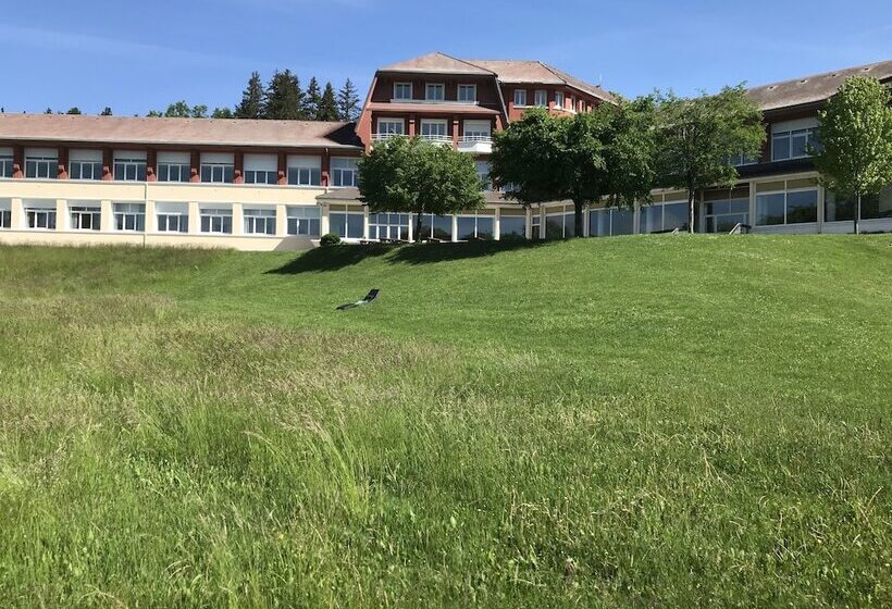 Курорт L Escandille Village Vacances