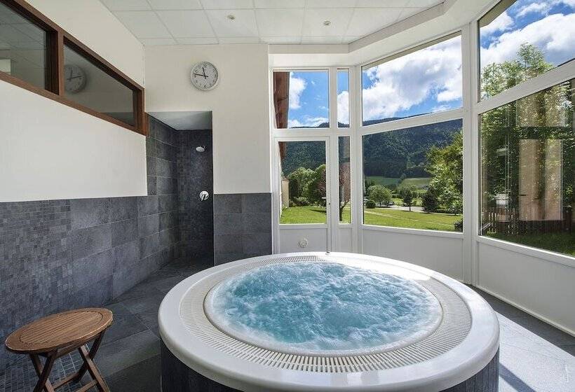 Курорт L Escandille Village Vacances