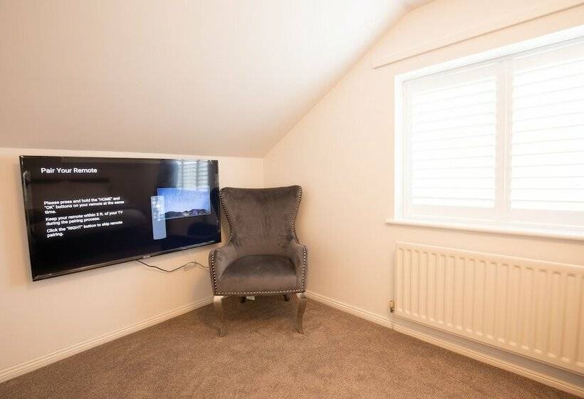 Ridley House Apartments