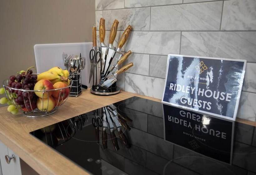 Ridley House Apartments