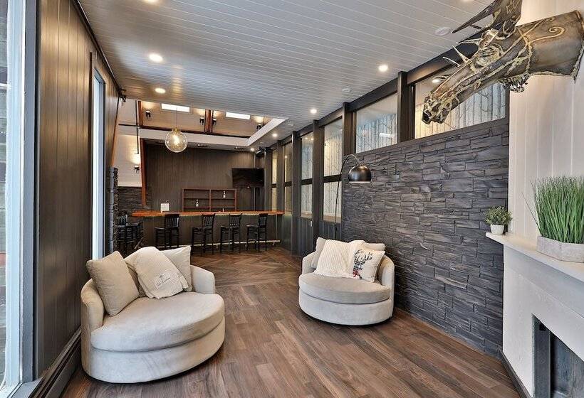 The Birch Ridge: 3 Guest Rooms W/ Ensuite Baths, Fireplaces, Jacuzzi Tubs, Hot Tub & More! Block C 3