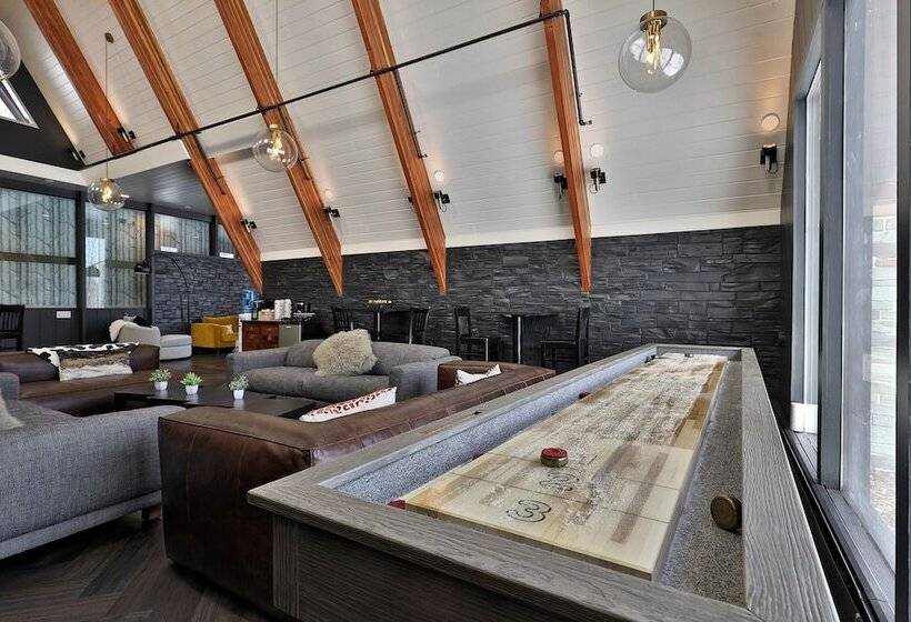 The Birch Ridge: 3 Guest Rooms W/ Ensuite Baths, Fireplaces, Jacuzzi Tubs, Hot Tub & More! Block C 3