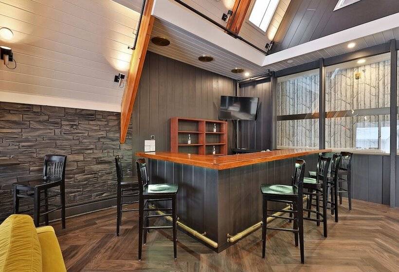 The Birch Ridge: 3 Private Guest Rooms W/ Ensuite Bathrooms, Wifi & Great Shared Spaces! Block B 3 B