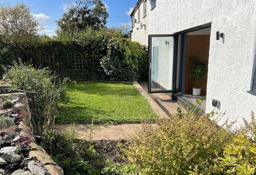 Ty Gwyn Holiday Cottage