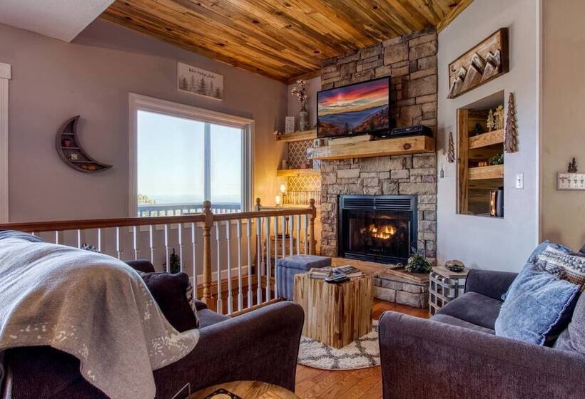 2 Master Suites _ Phenomenal Views   Alpine Summit