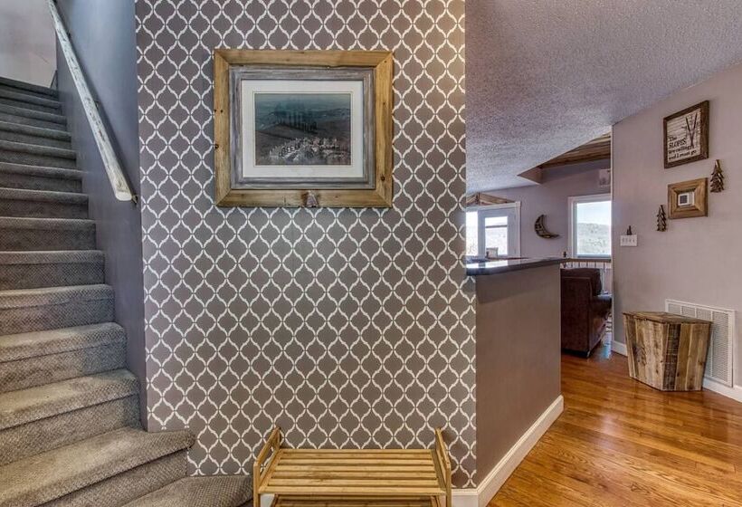 2 Master Suites _ Phenomenal Views   Alpine Summit