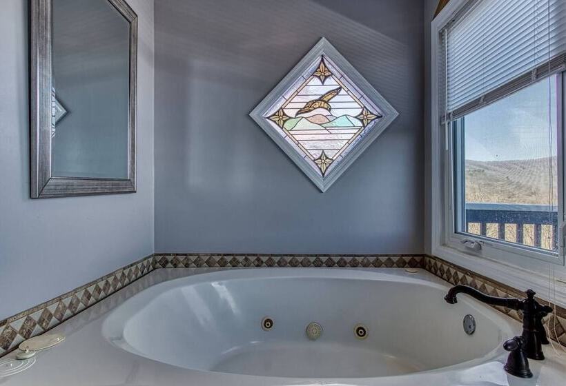 2 Master Suites _ Phenomenal Views   Alpine Summit