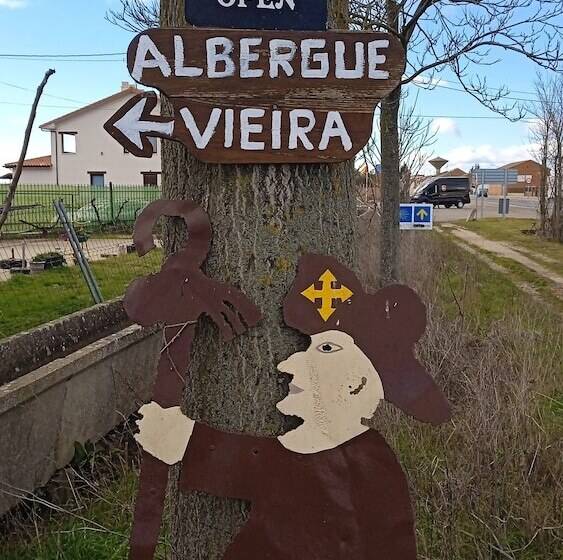 Albergue Vieira   Hostel