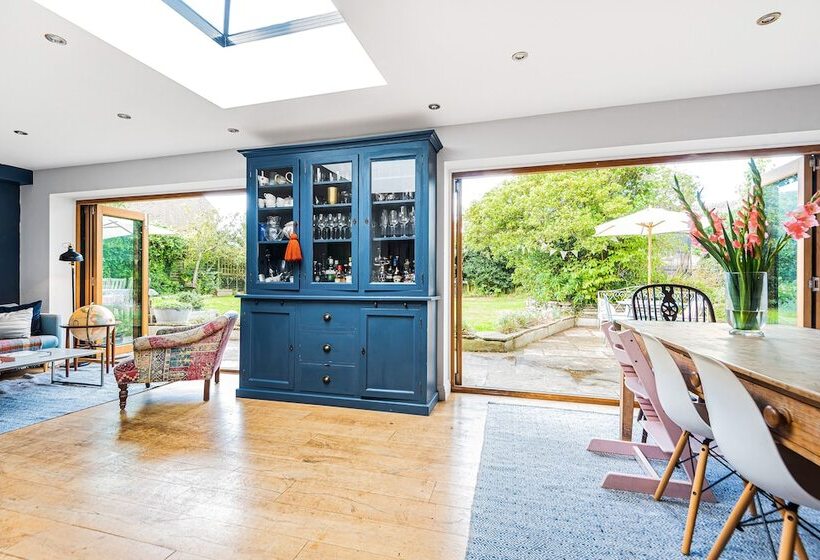 Barton Cottage Bed And Breakfast