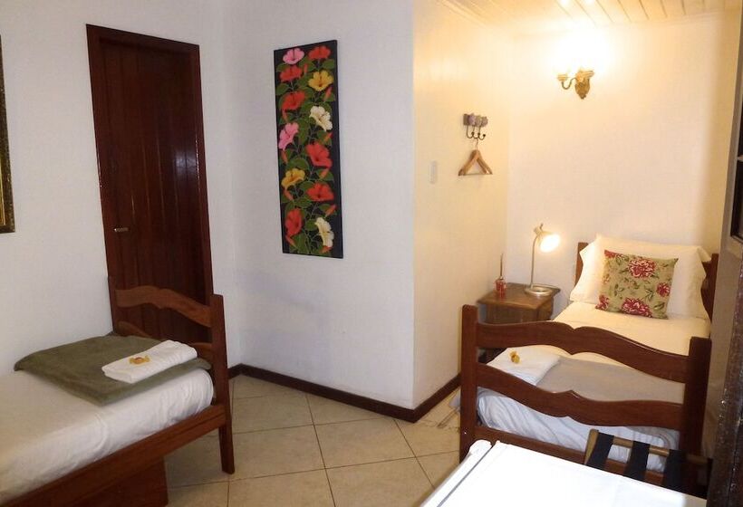 צימר Aratinga Inn