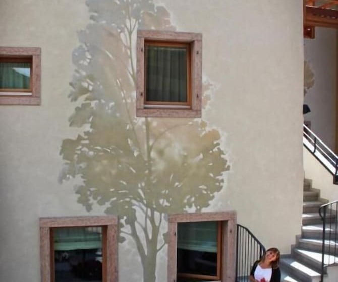 مبيت وإفطار Dolcevita Ambiez