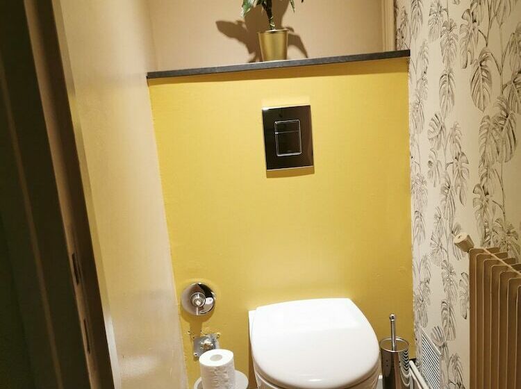 مبيت وإفطار La Jacquière   Chambres De Charme