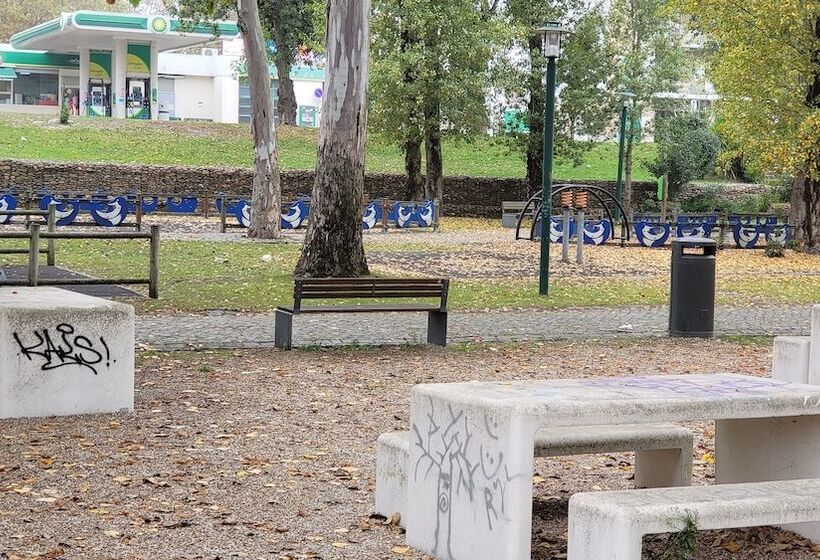 ベッドアンドブレックファースト Residencia Paris Marinha