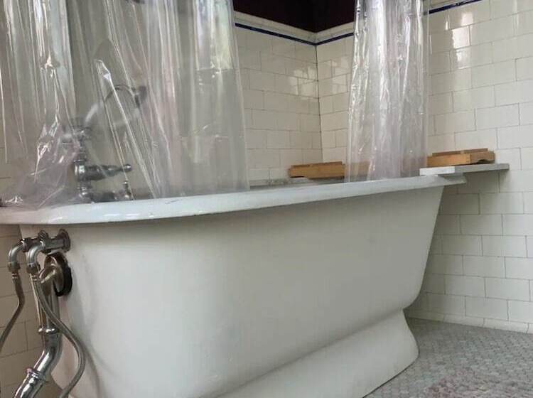 Bed and Breakfast The Wedding Cake House