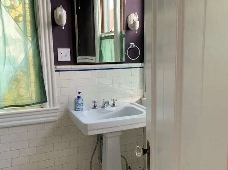 Bed and Breakfast The Wedding Cake House