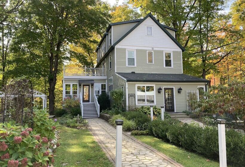 צימר Vintage Inn At Veritas Estate