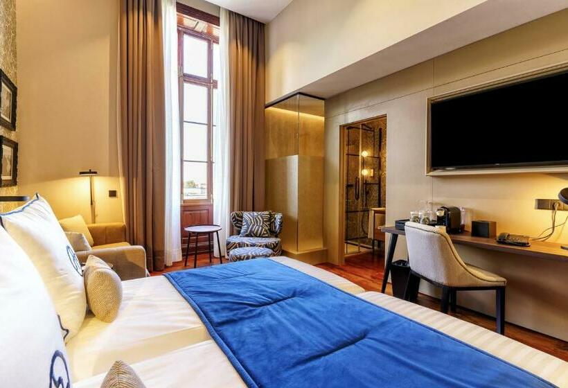 Boutique Hotel Cordial Plaza Mayor de Santa Ana