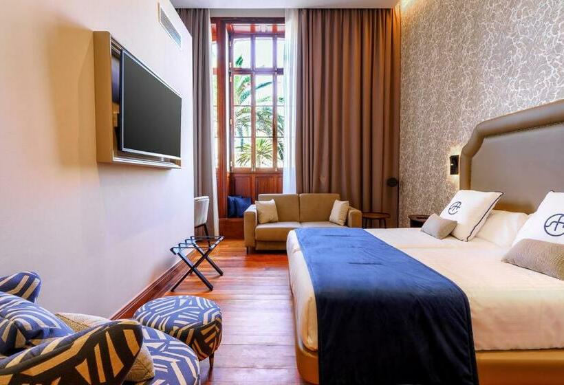 Boutique Hotel Cordial Plaza Mayor de Santa Ana