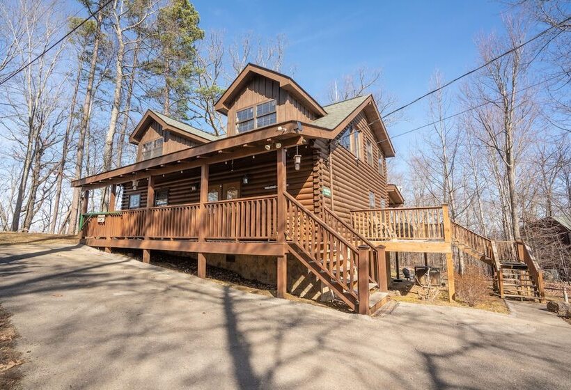 Comfort Cabin Bearway To Heaven   W Private Hot Tub